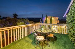 החולה האוס 102