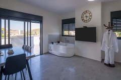 וילה בראשית 19