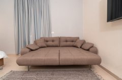 רון וילאג בוטיק 25