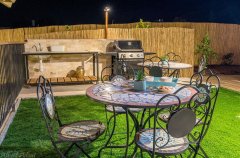 וילה החרוב 16