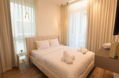 פנטהאוז AH 42 18