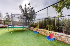 אחוזת האלונים 9