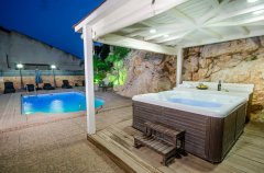 וילה פמיליה 19