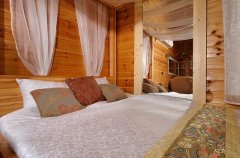 אחוזת דלרוסה 9