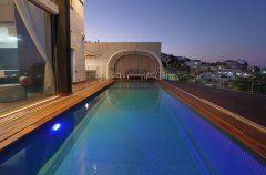 וילה AQUA בוטיק 69