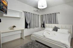 אחוזת מאוריסיו 53