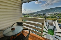 אחוזת מאוריסיו 64