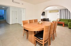 אחוזת דון ליאון 12