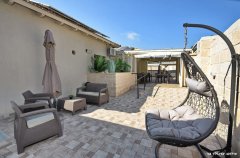 אחוזת אמור 37