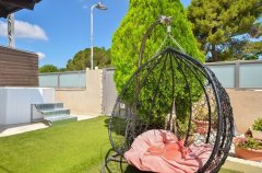 אחוזת הלוטוס 10