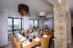 רומי האוס 15