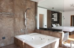 וילה רויאל הום 4