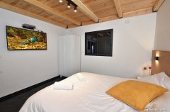 וילה מאיורי בוטיק 33