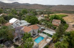 מתחם מובחר בכפר 21