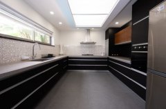 מתחם מובחר בכפר 33