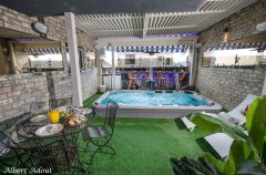 וילה אנדראה 44