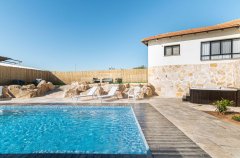 וילה שקיעות אדומות 9