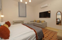 אואזיס פאלאס 65