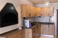 אחוזת המטע 8